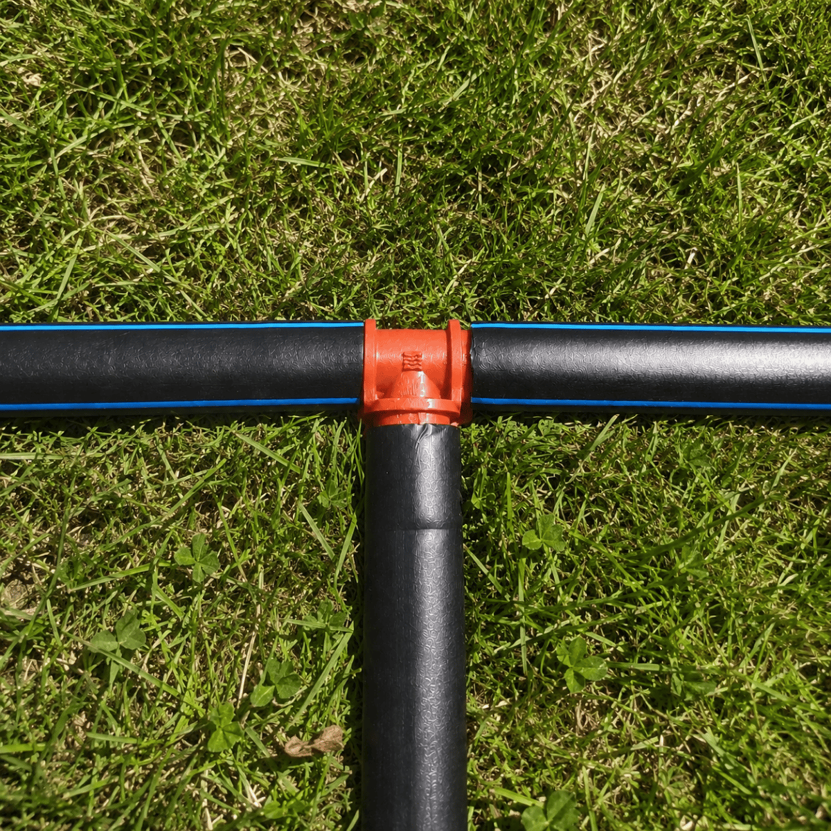 Conector Tê Dentado 16mm Azud - 100 unid