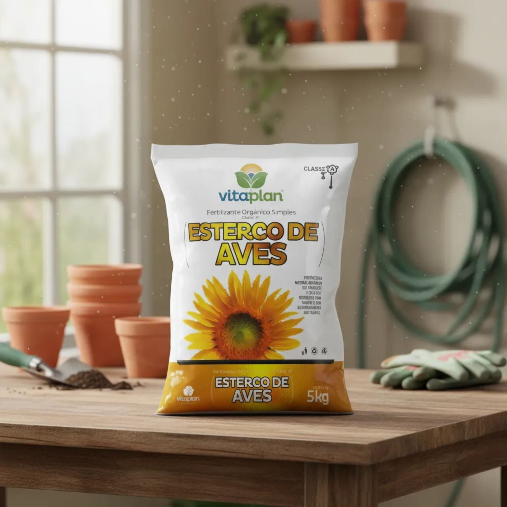 Esterco de Aves Vitaplan 5 kg Fertilizante Orgânico Natural - Zanagro